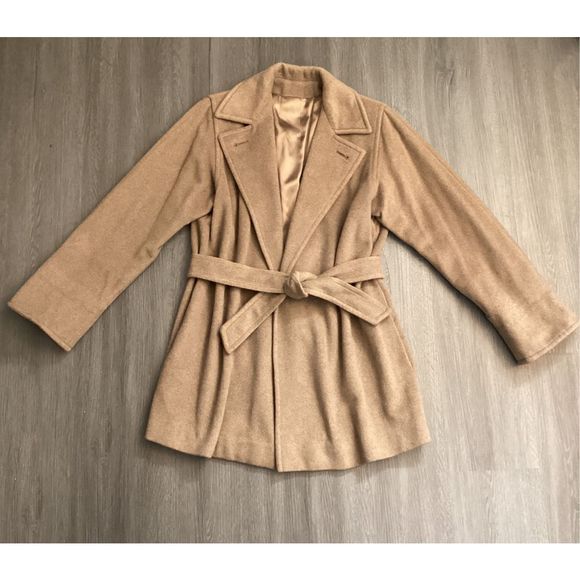 Vintage Women’s Wrap Coat Camel Tan Soft Size Small to Medium